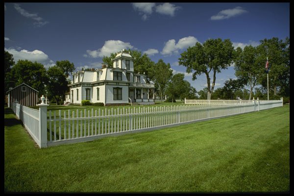 216019 Buffalo Bill Cody Home, North Platte, Nebraska A4 Photo Print