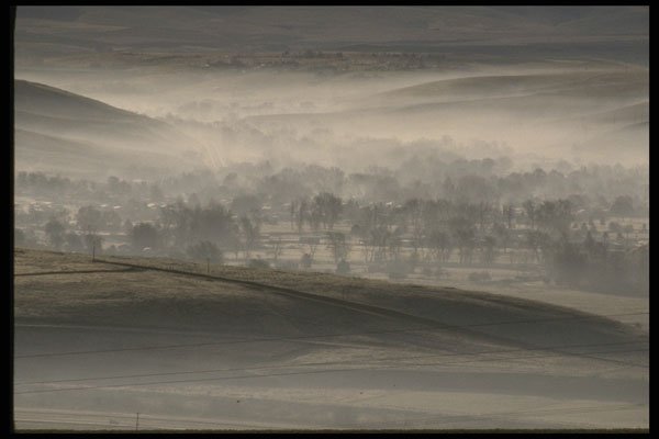 216092 Pendleton, Oregon In Morning Mists A4 Photo Print