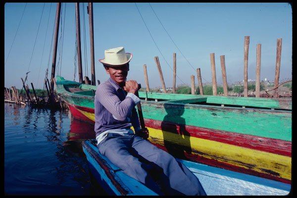 217004 Jakarta, Transportation Between Ships A4 Photo Print