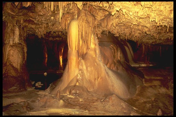218062 Inner Space Caverns, Texas A4 Photo Print