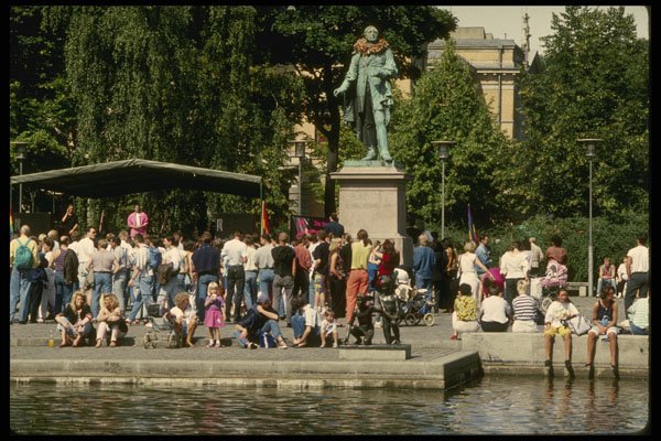 219040 Open Air Entertainment In A Downtown Oslo Park A4 Photo Print