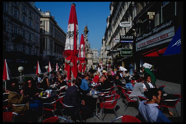 222006 Outdoor Cafe, Graben Strasse, Old Vienna A4 Photo Print