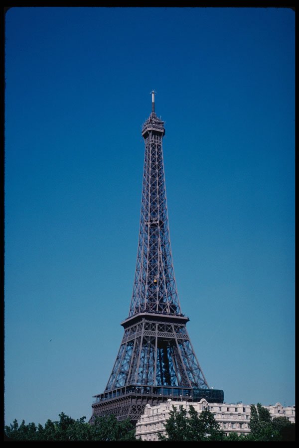 223002 The Eiffel Tower A4 Photo Print