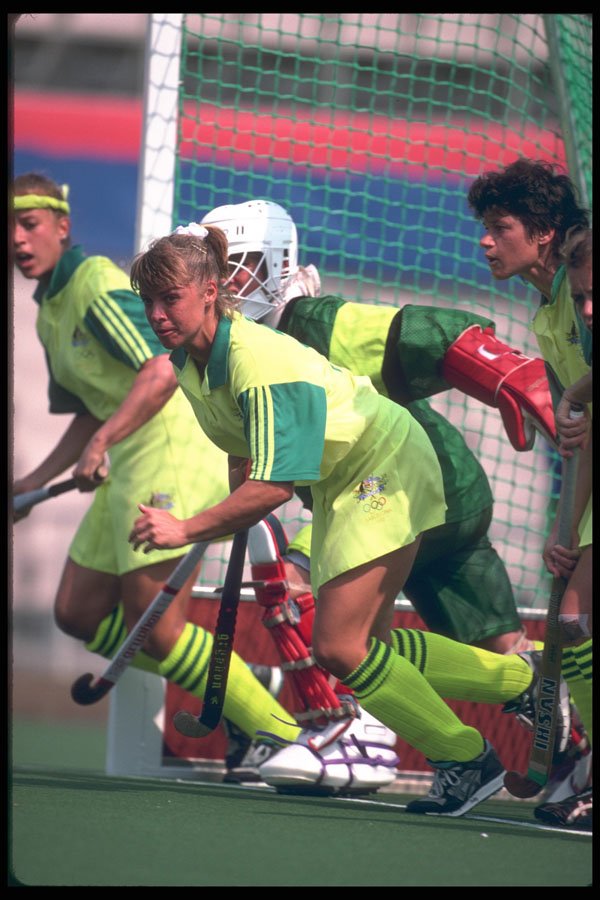 226081 Women's Field Hockey A4 Photo Print