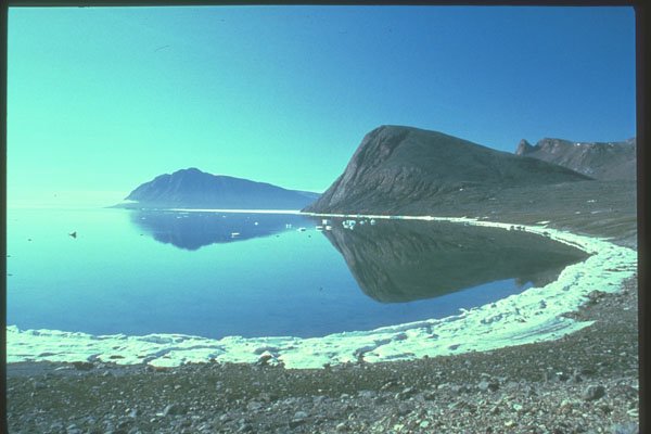 230097 Arctic Frobisher Bay, Northwest Territories A4 Photo Print