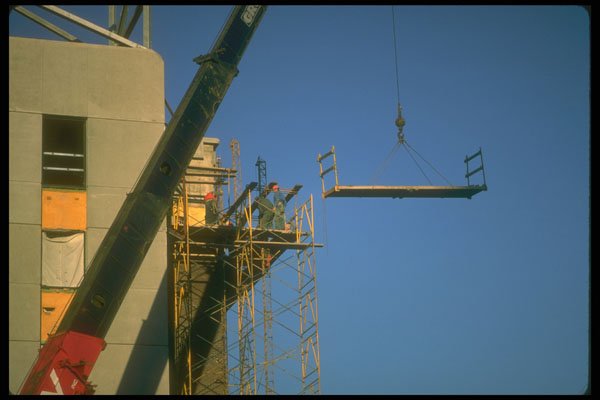 237037 Scaffold erecting Crew A4 Photo Print