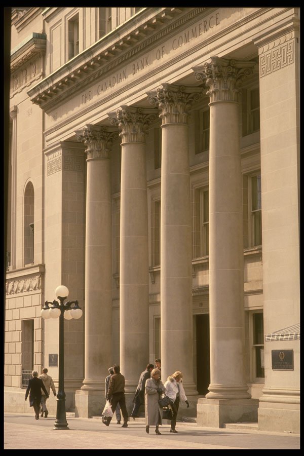 242067 Banking On Sparks Street Mall A4 Photo Print