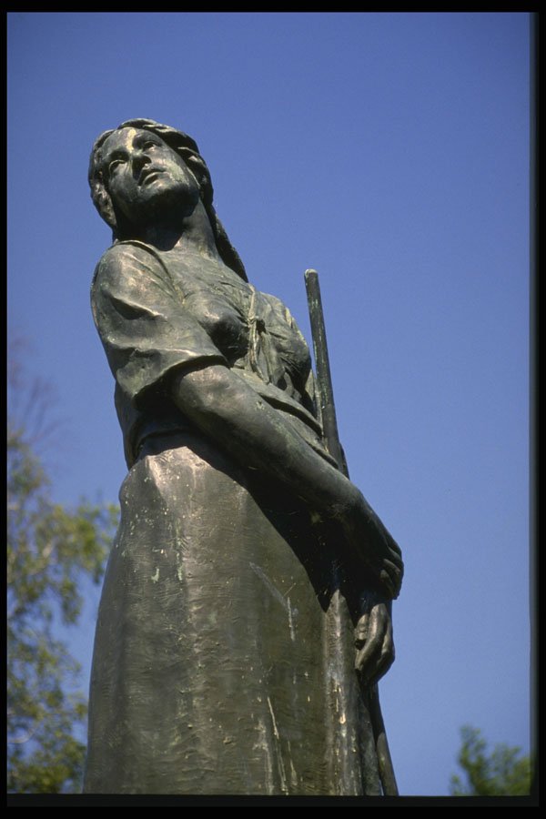 243012 Evangeline Statue, Grand Pre A4 Photo Print