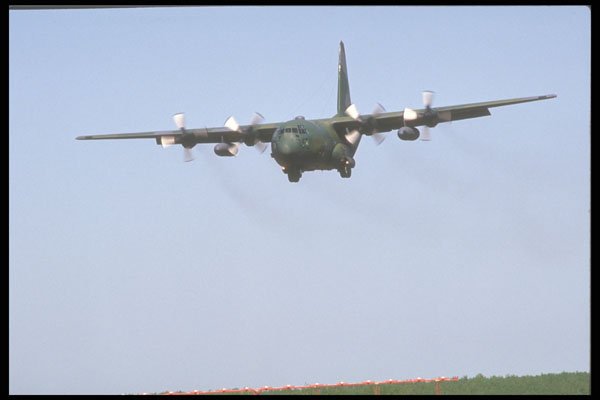 245056 C 130 Hercules Approach A4 Photo Print