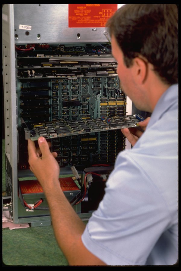 250010 Installing A Computer Board A4 Photo Print