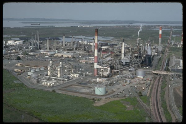 250038 Oil Refinery A4 Photo Print