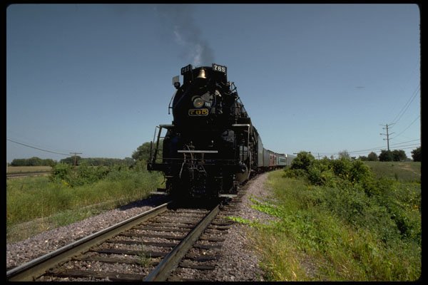 250085 Train A4 Photo Print