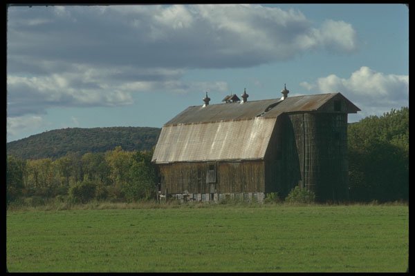 251075 Barn, Gatineau Hills, Quebec A4 Photo Print