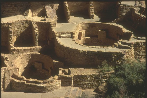 255091 Kivas, Mesa Verde A4 Photo Print