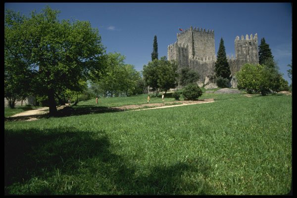 256034 The Duke Of Branganca's Palace, A Guimaraes Landmark A4 Photo Print