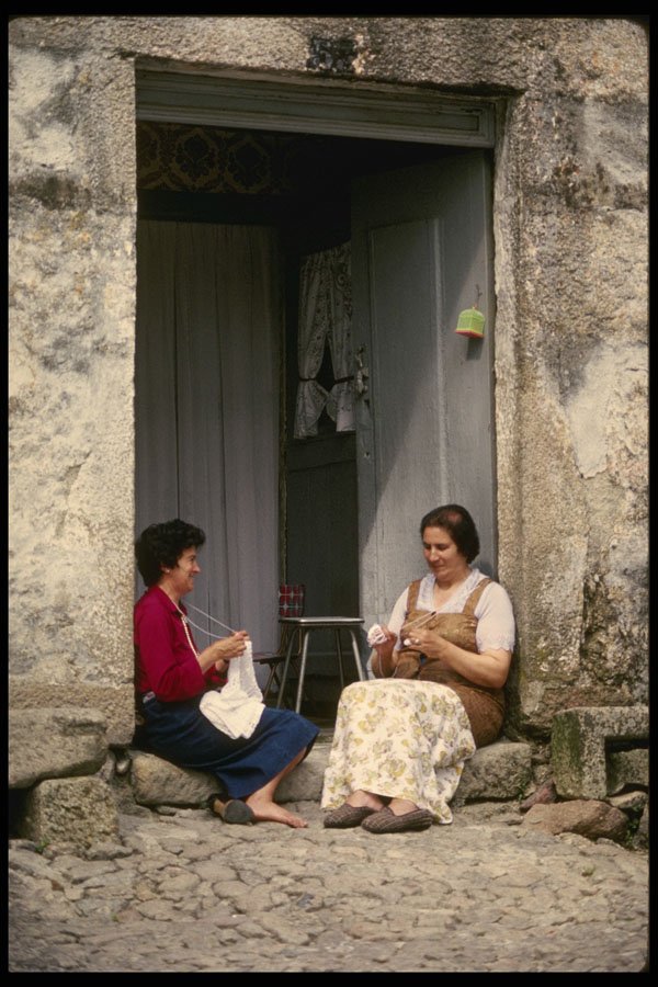 256041 Women Knitting Lace In Their Doorway A4 Photo Print