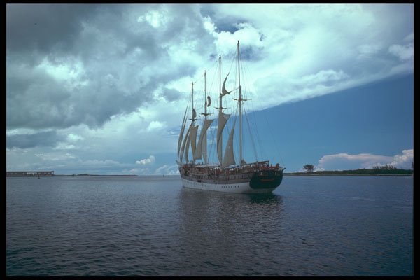 257025 Fantome, Flagship Of The Windjammer Fleet A4 Photo Print
