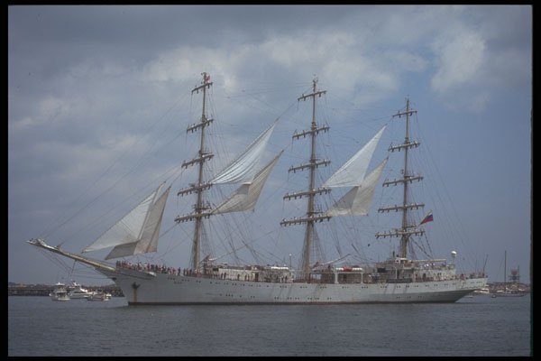 257029 Mir, Square rigged Ship A4 Photo Print