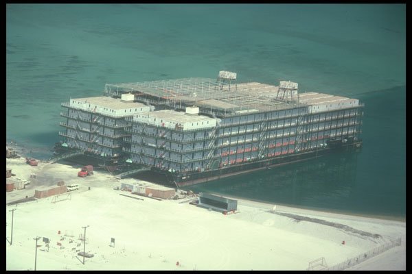 260092 Floating Offshore Camp, Saudi Arabia A4 Photo Print