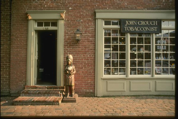 261015 Wooden Indian, Shop Front, Old Town Alexandria A4 Photo Print