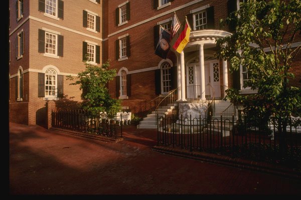 261019 Historic Alexandria Inn A4 Photo Print