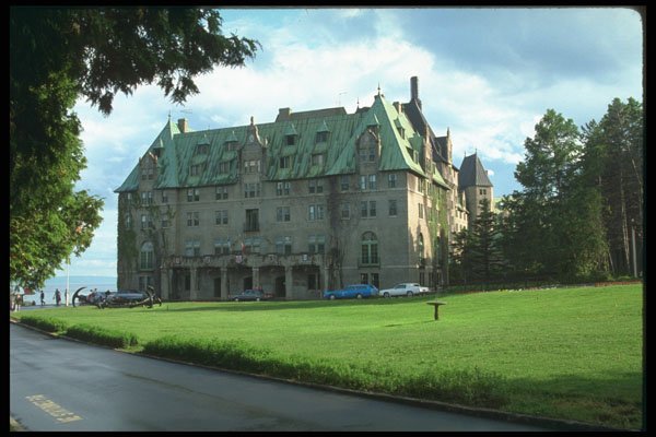 262026 Manoir Richelieu, Pointe au Pic, Charlevoix A4 Photo Print