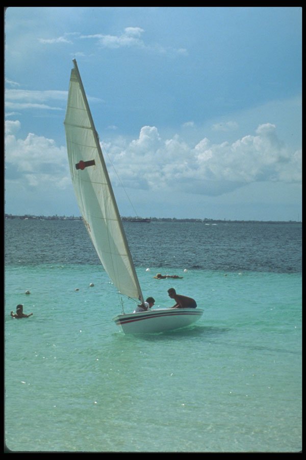 264030 Sailing, Cancun A4 Photo Print