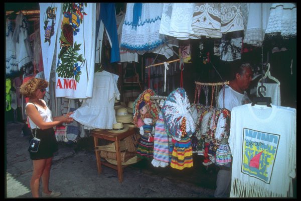 264039 Outdoor Market, Tulum, Mexico A4 Photo Print