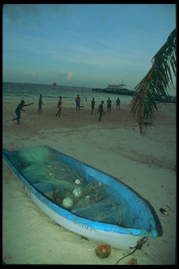 264085 Old Fishing Boat, Playa Del Carmen, Mexico A4 Photo Print