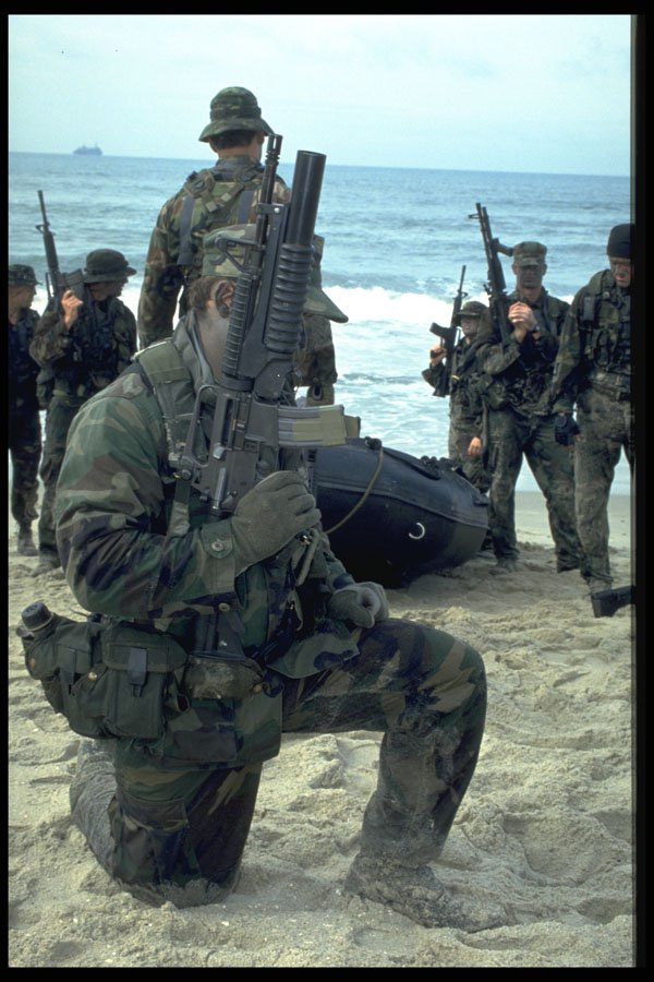 270009 Navy SEAL Team At Naval Amphibian Base, Using Combat A4 Photo Print