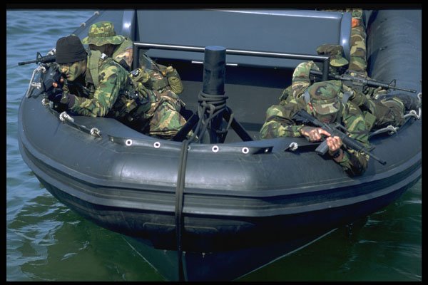 270048 Navy SEALs In Rigid Inflatable Boats A4 Photo Print