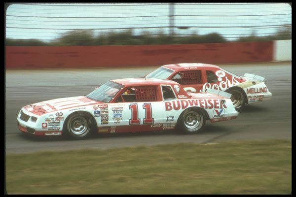 273098 Darrell Waltrip Duels With Bill Elliott In Pocono's Turn 2 A4 Photo Print