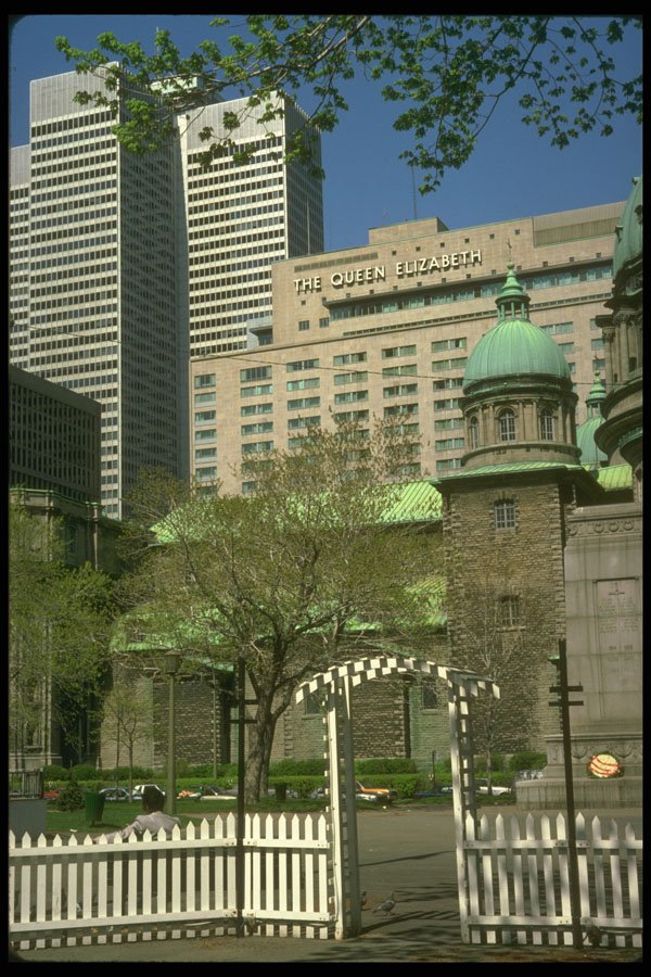 277061 Dominion Square, Queen Elizabeth Hotel A4 Photo Print