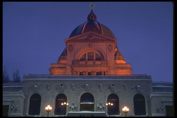 277082 St. Joseph's Oratory At Dusk A4 Photo Print