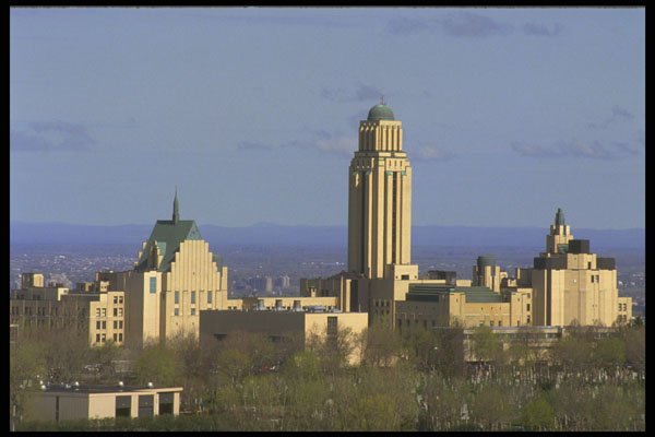 277091 University Of Montreal A4 Photo Print