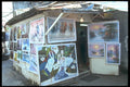 279068 Street Artist Shop A4 Photo Print