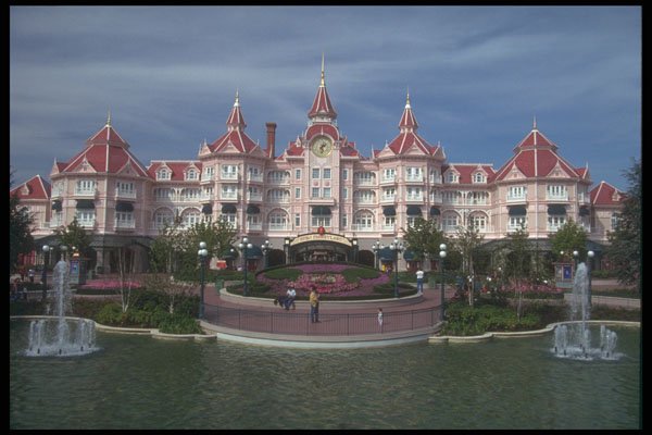 281003 EuroDisney A4 Photo Print