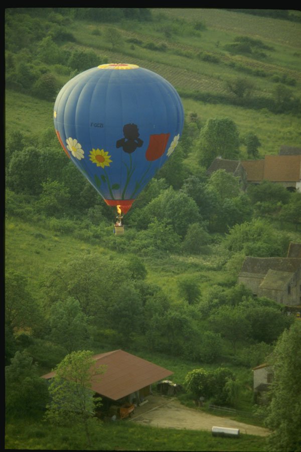 281036 Balloon Over Horvan National Park A4 Photo Print