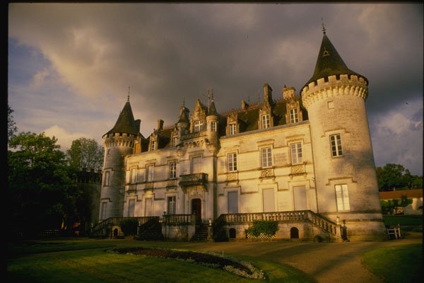 281040 The Chateau De Nieuil Near Angouleme A4 Photo Print