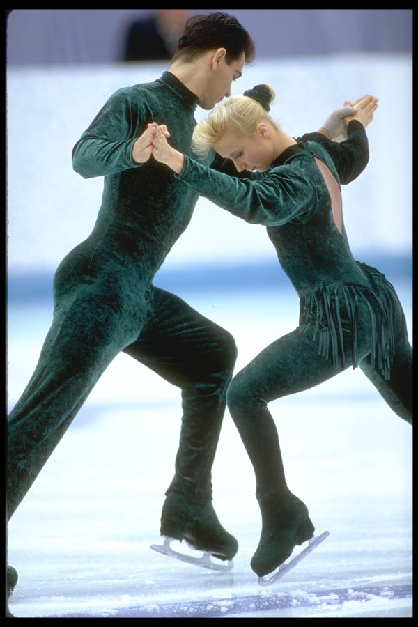 284025 Pairs Figure Skating A4 Photo Print