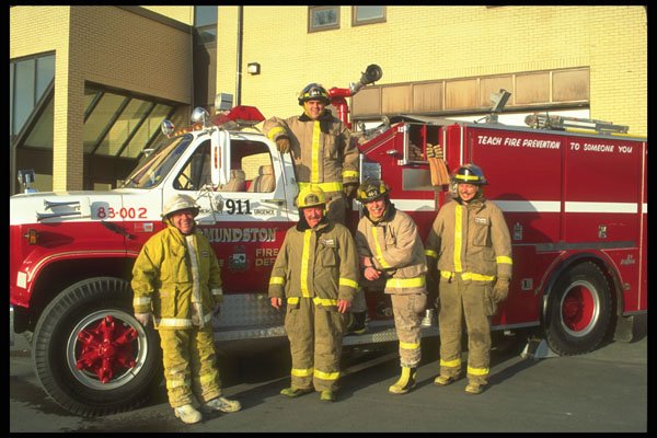 285033 The Crew A4 Photo Print