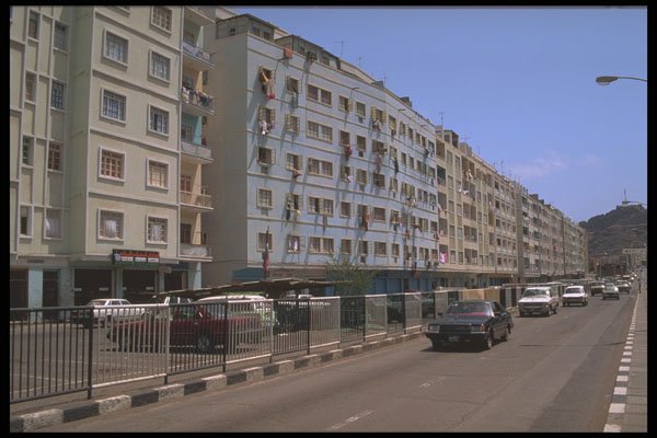290024 Aden, A Strict Architecture For A Modern City, South Coast A4 Photo Print