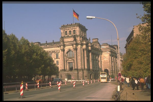 292002 Back Of The Reichstag A4 Photo Print
