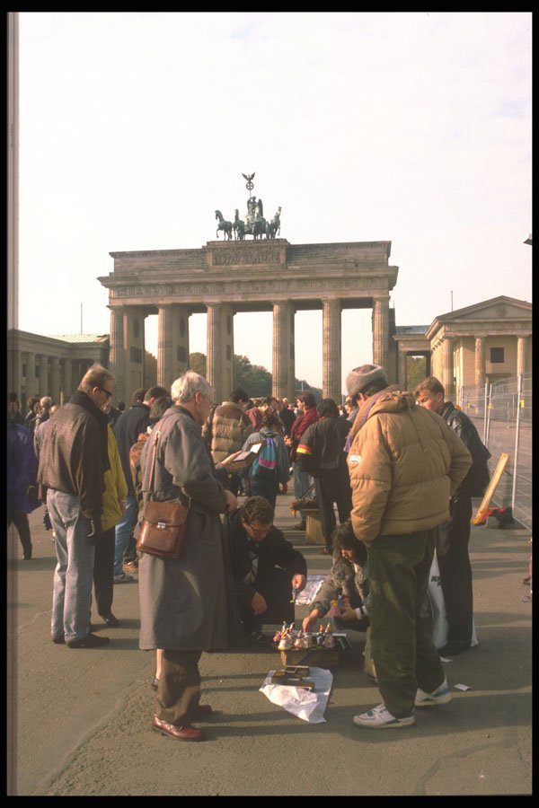 292009 Brandenburg Gate A4 Photo Print