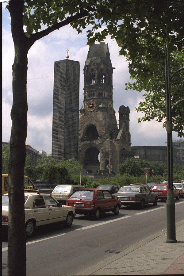 292072 Kaiser Wilhelm Memorial Church A4 Photo Print