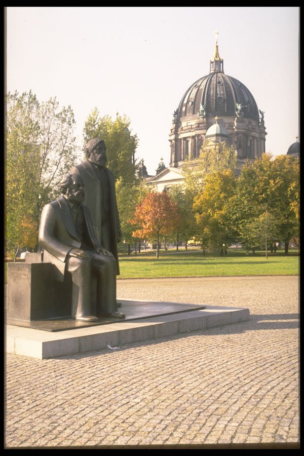 292088 Statue Of Marx And Engels A4 Photo Print