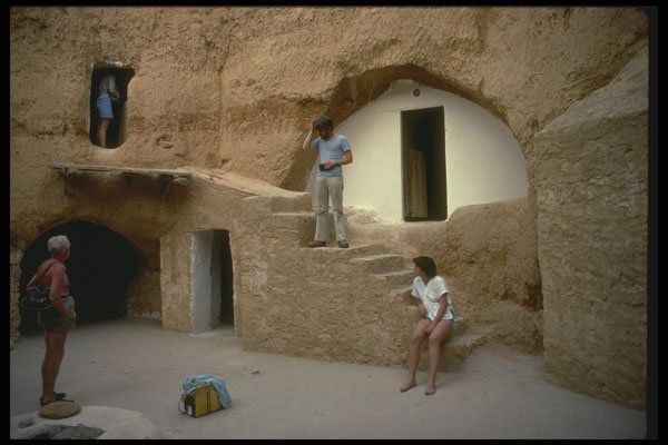 293071 Tunisia, Subterranean Hotel A4 Photo Print