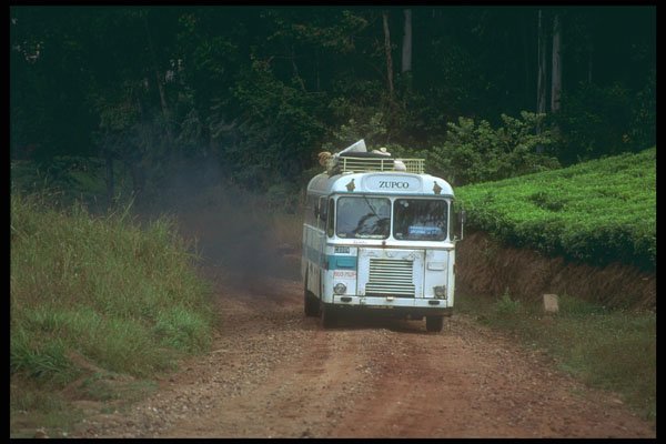 296012 Bus In Honde Valley A4 Photo Print