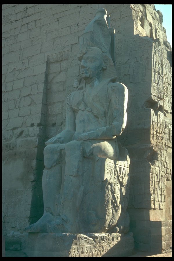 299020 Luxor, Thebes, Statue Of Ramses II A4 Photo Print