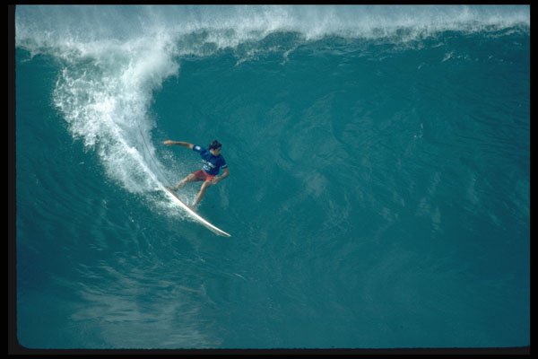 300076 Backside turn inside Pipeline, Oahu, Hawaii A4 Photo Print